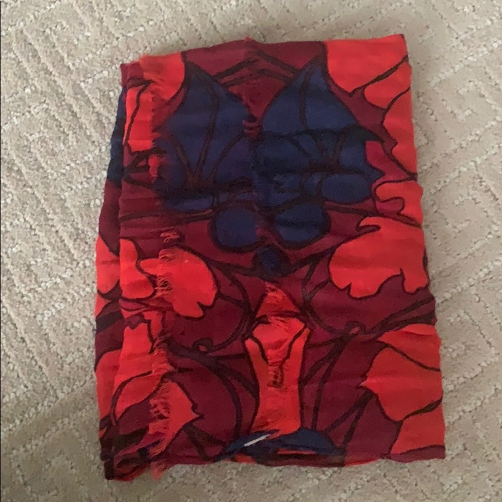 Loft Scarf